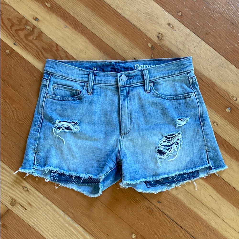 GAP Blue Jean Cut Off Shorts‎ Distressed Raw Hem 29